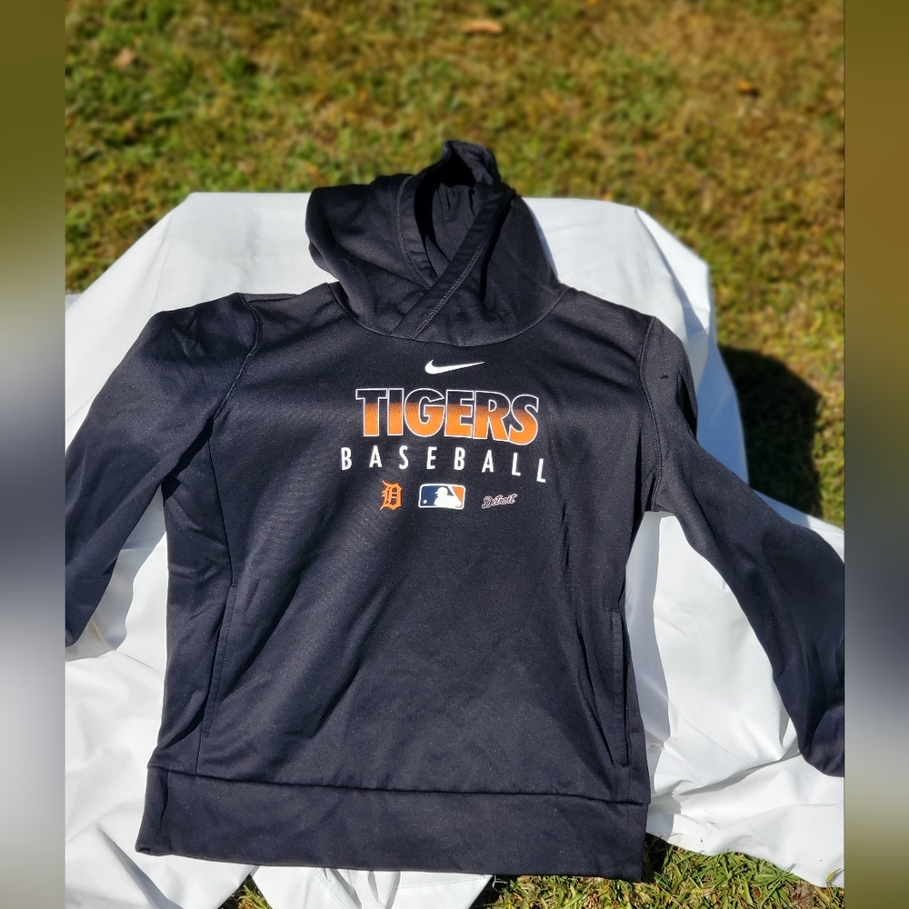 Nike tigers hoodie